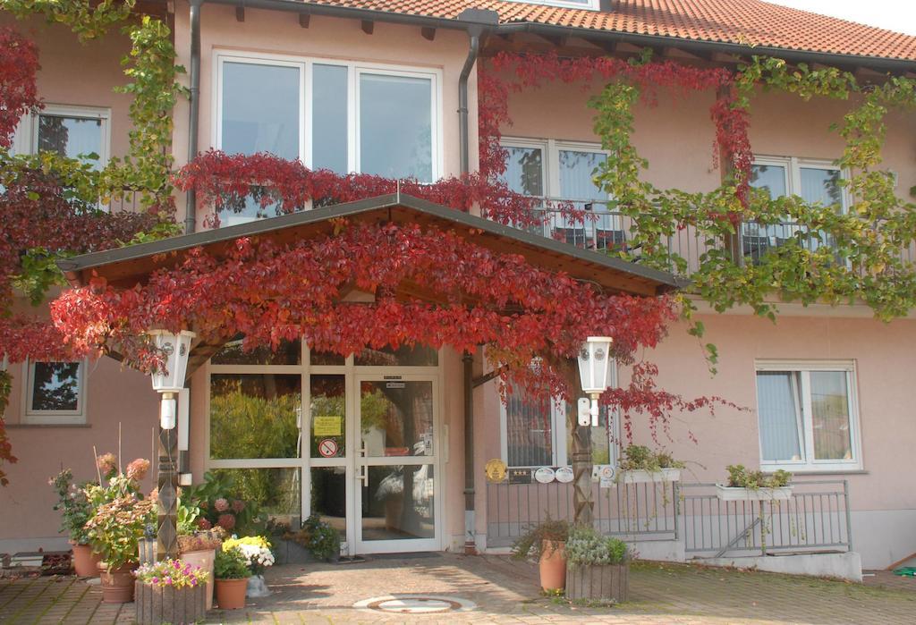 Gaestehaus Kleine Kalmit Landau in der Pfalz Exterior foto